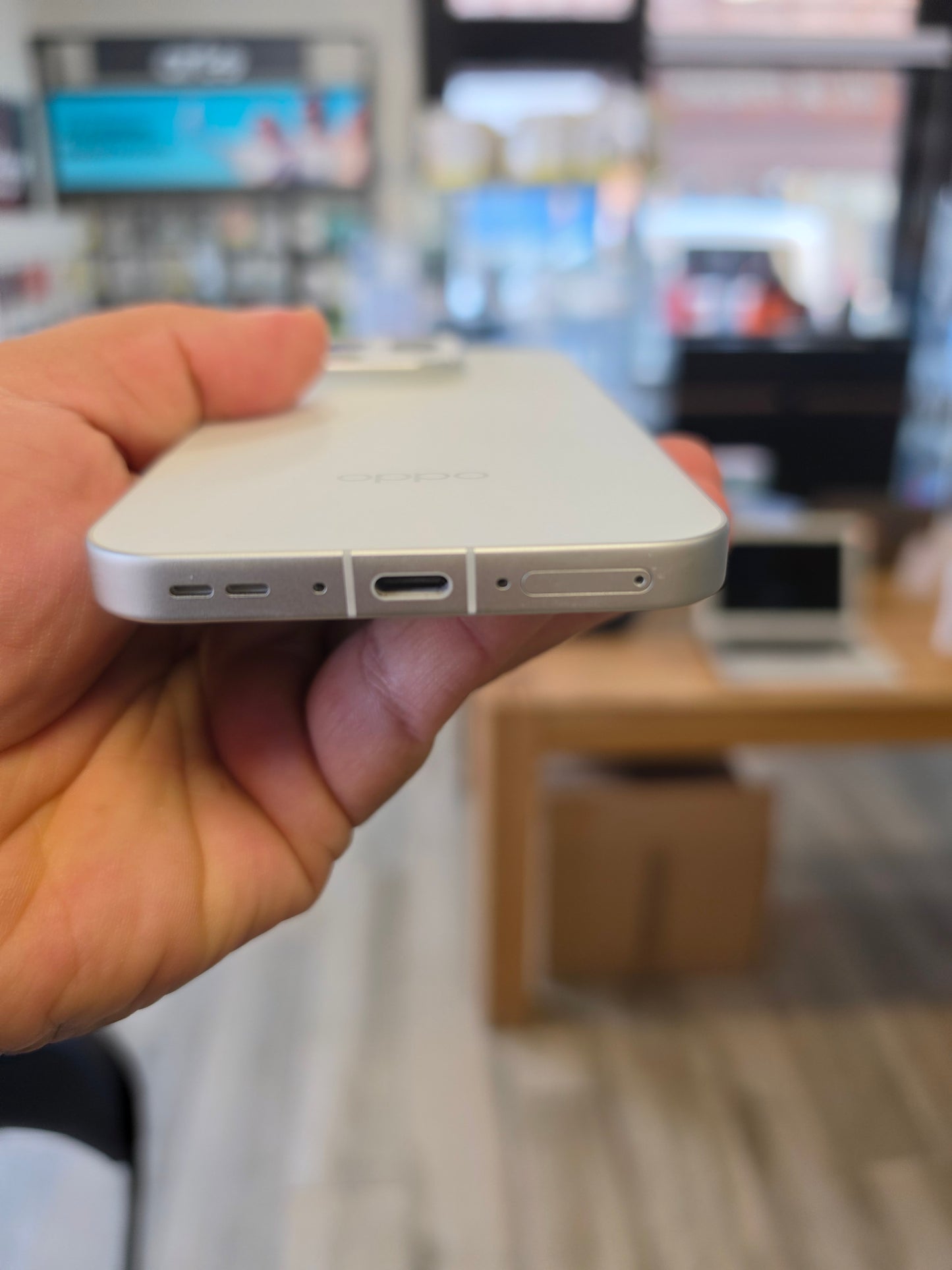 OPPO Find X9 Pro  5G USB tipo-C 16 GB 512 GB 7500 mAh Bianco Usato