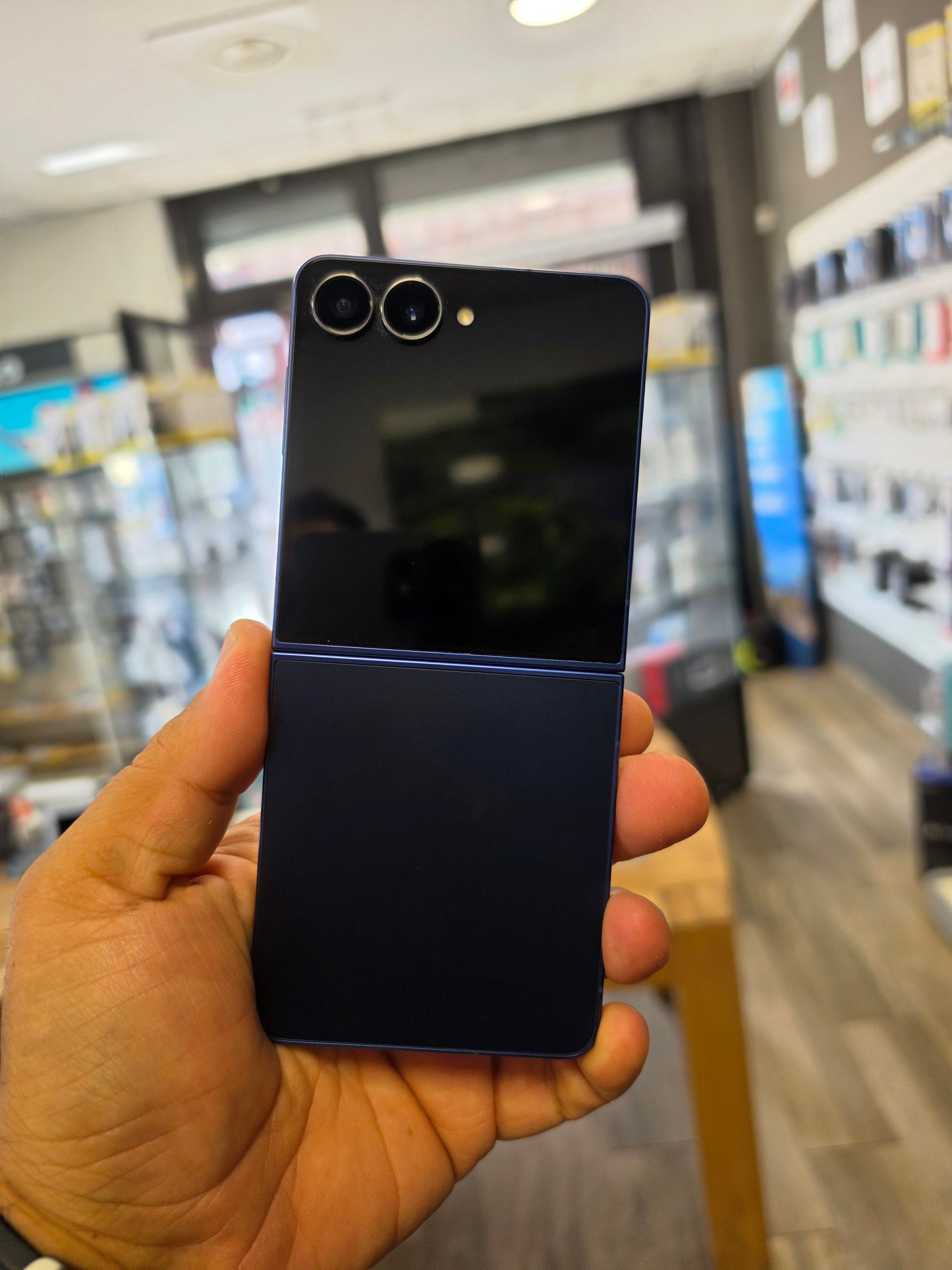 SAMSUNG GALAXY Z FLIP 7 512GB BLU UN MESE DI VITA
